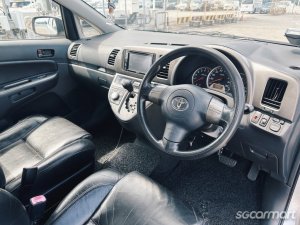 Toyota Wish 1.8A (COE till 10/2028)