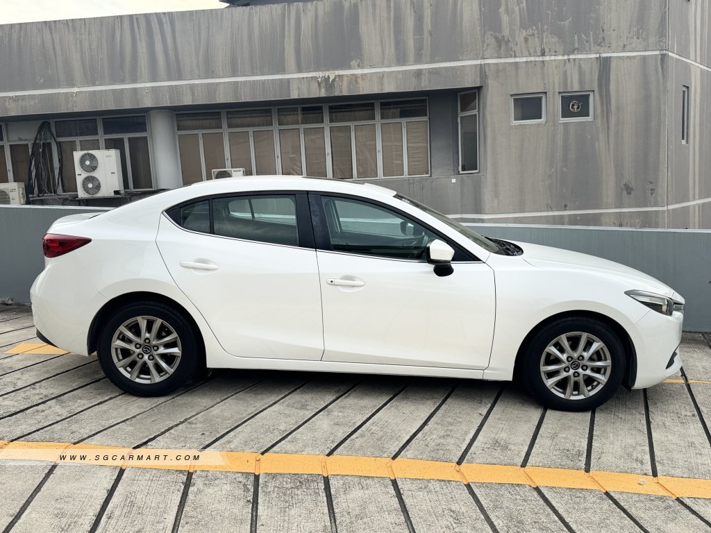 Mazda 3 1.5A Sunroof