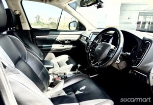 Mitsubishi Outlander 2.0A