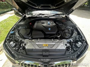 BMW 3 Series 330e Plug-in Hybrid Luxury