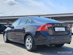 Volvo S60 T2