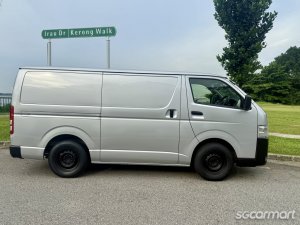 Toyota Hiace 2.0A DX