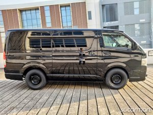 Toyota RegiusAce 2.8A Super GL Dark Prime II