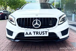 Mercedes-Benz GLA-Class GLA200 Sunroof