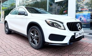 Mercedes-Benz GLA-Class GLA200 Sunroof