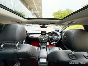 Mercedes-Benz GLA-Class GLA200 Sunroof