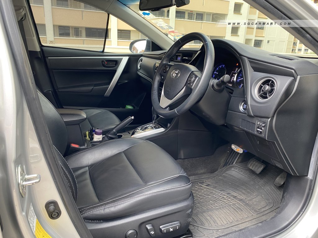 Toyota Corolla Altis 1.6A Elegance