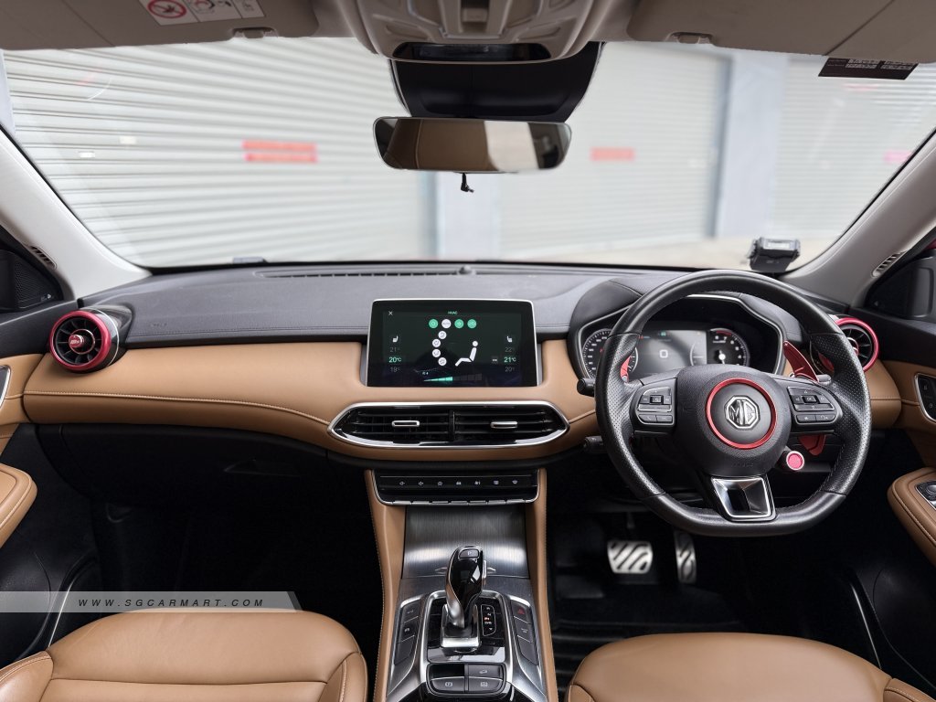 MG HS 1.5A Turbo Panoramic Roof
