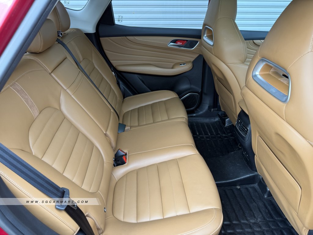 MG HS 1.5A Turbo Panoramic Roof