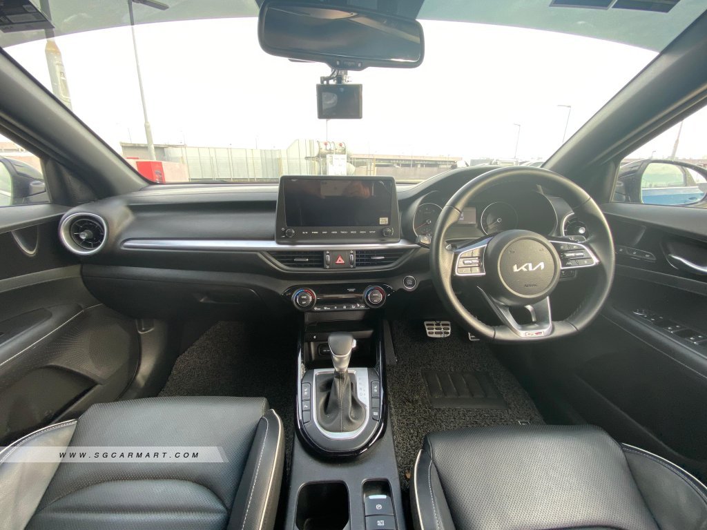 Kia Cerato 1.6A GT Line SX Sunroof