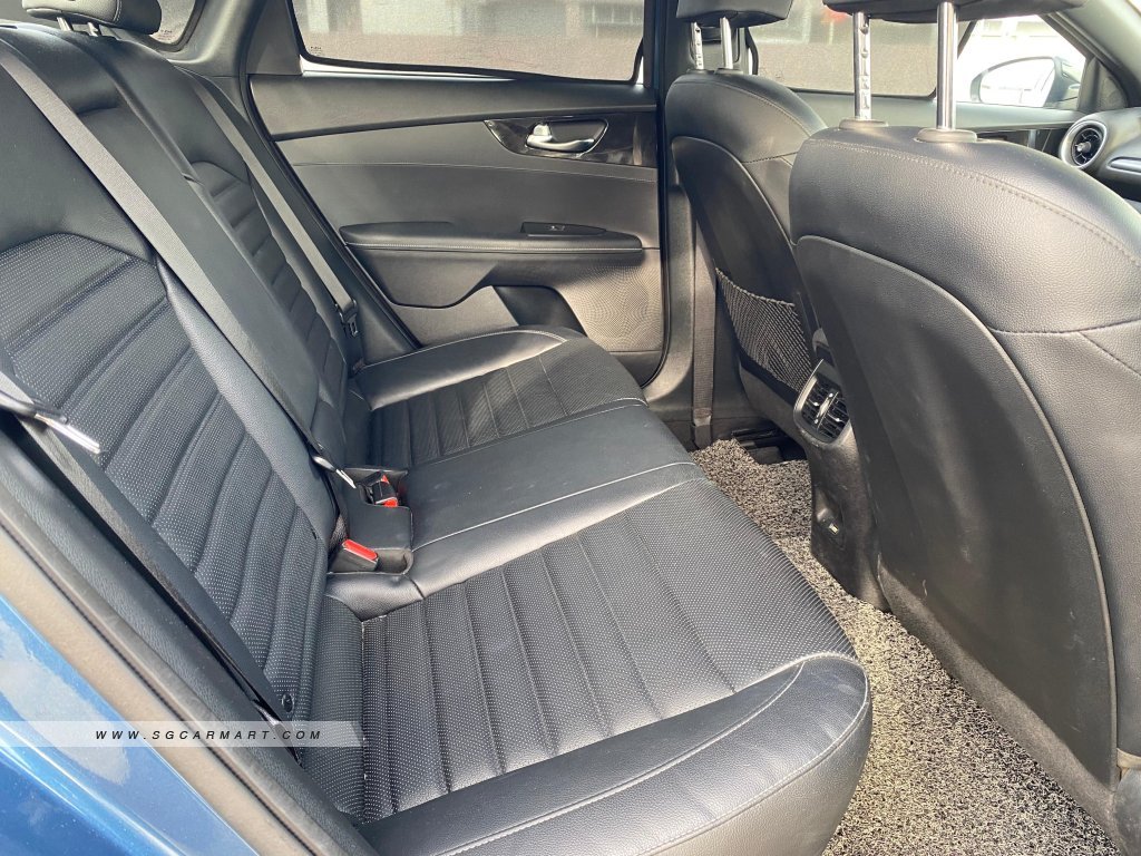 Kia Cerato 1.6A GT Line SX Sunroof
