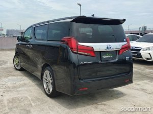 Toyota Alphard Hybrid 2.5A X