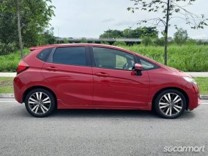 Honda Jazz 1.5A RS (New 5-yr COE)