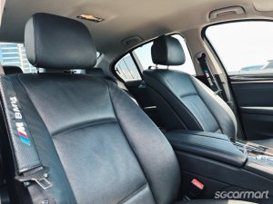 BMW 5 Series 528i (COE till 09/2030)