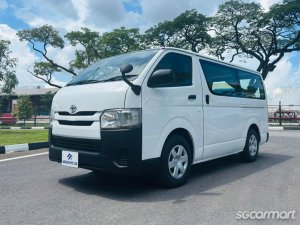 Toyota RegiusAce 3.0A DX