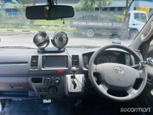 Toyota RegiusAce 3.0A DX