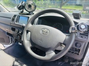 Toyota RegiusAce 3.0A DX