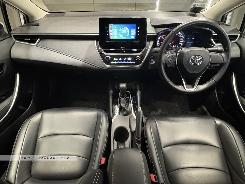 Toyota Corolla Altis 1.6A Standard