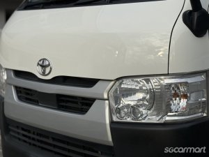 Toyota Hiace 2.0A DX
