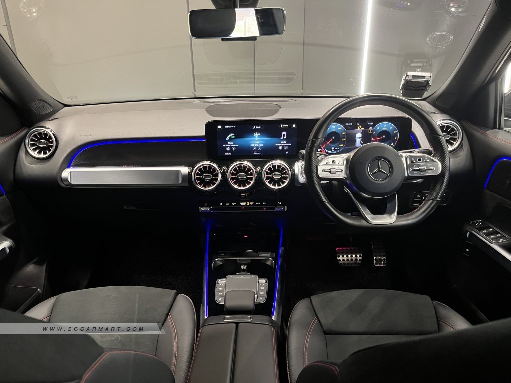 Mercedes-Benz GLB-Class GLB180 AMG Line