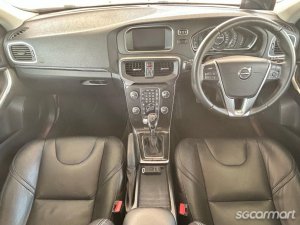 Volvo V40 T4 Momentum