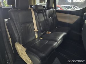 Toyota Vellfire 2.5A X 8-Seater