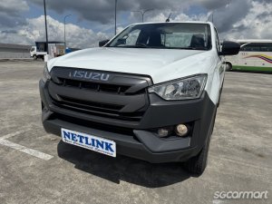 Isuzu TFR87J Single-Cab Pickup