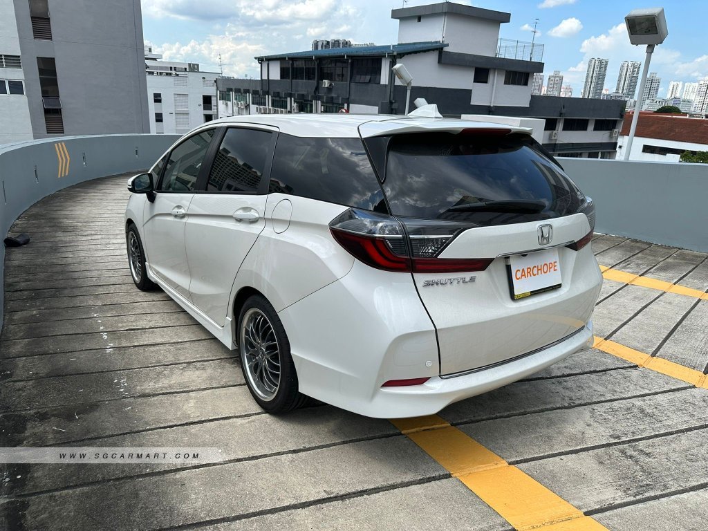 Honda Shuttle 1.5A G Honda Sensing