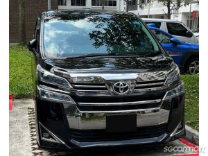 Toyota Vellfire 2.5A Elegance Moonroof