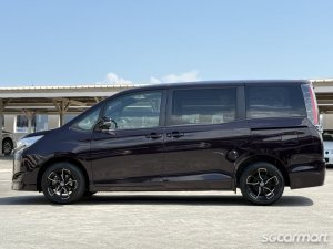 Toyota Noah 2.0A X