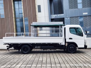 Mitsubishi Fuso Canter FEB21