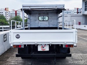 Mitsubishi Fuso Canter FEB21