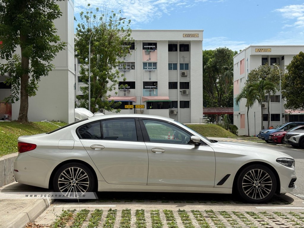BMW 5 Series 520i