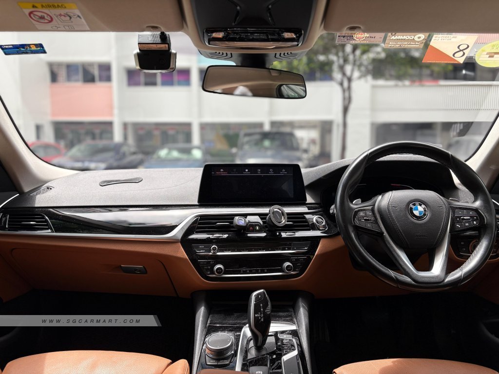 BMW 5 Series 520i