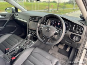 Volkswagen Golf 1.4A TSI Highline Sunroof