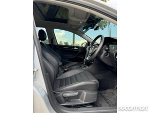 Volkswagen Golf 1.4A TSI Highline Sunroof