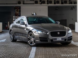 Jaguar XE 2.0A i4-thumbnail