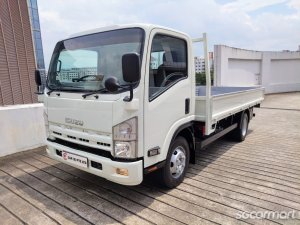Isuzu NPR75U