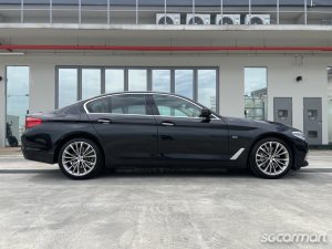 BMW 5 Series 530i