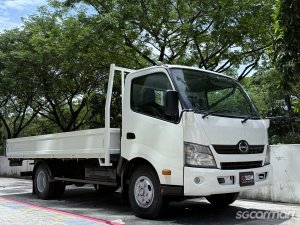 Hino XZU710R