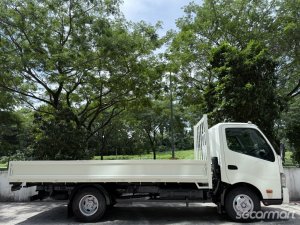 Hino XZU710R