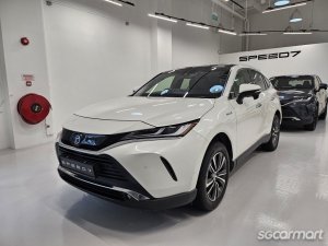 Toyota Harrier Hybrid 2.5A Luxury Sunroof