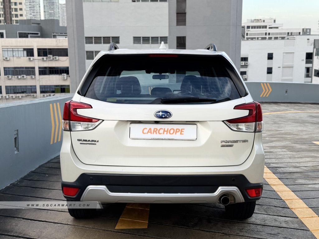 Subaru Forester 2.0i-S EyeSight Sunroof