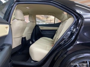 Toyota Corolla Altis 1.6A Standard