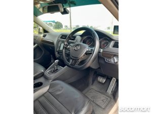 Volkswagen Jetta 1.4A TSI Sunroof