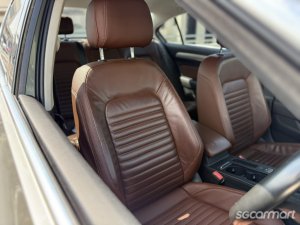 Volkswagen Passat 1.8A TFSI