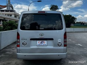 Toyota Hiace Commuter 3.0A