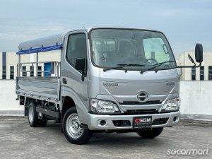 Hino Dutro 2.8M