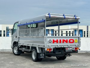 Hino Dutro 2.8M