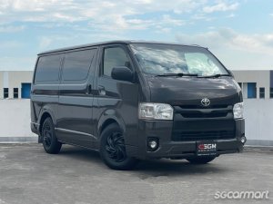 Toyota Hiace 3.0M